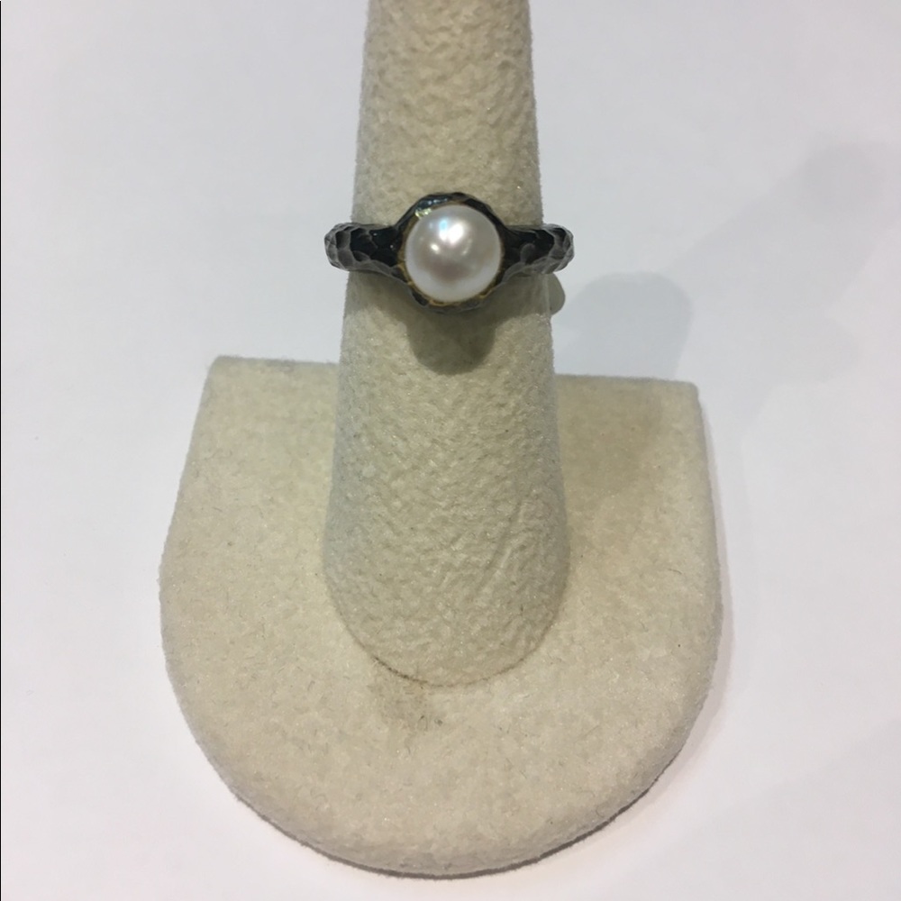 Oxidize silver, 22 karat, white pearl ring